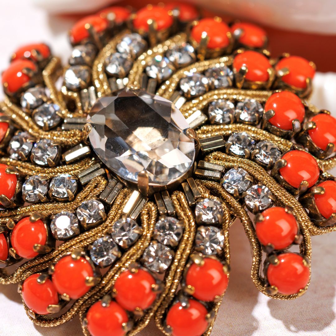 TOSCA gold brooch