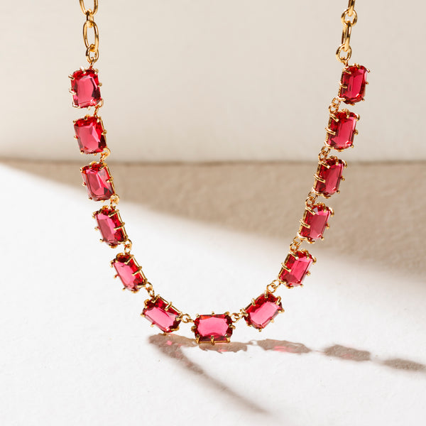SAVINA raspberry necklace