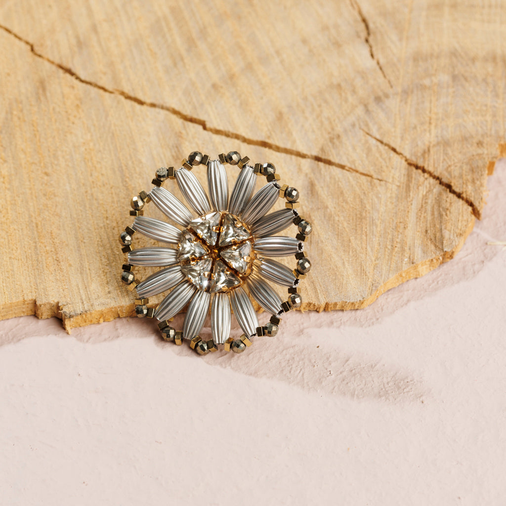 GARDENIA silver pin