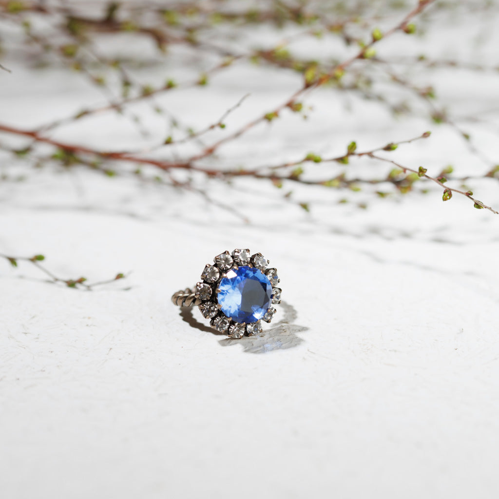 ASSENZIO sapphire and crystal ring