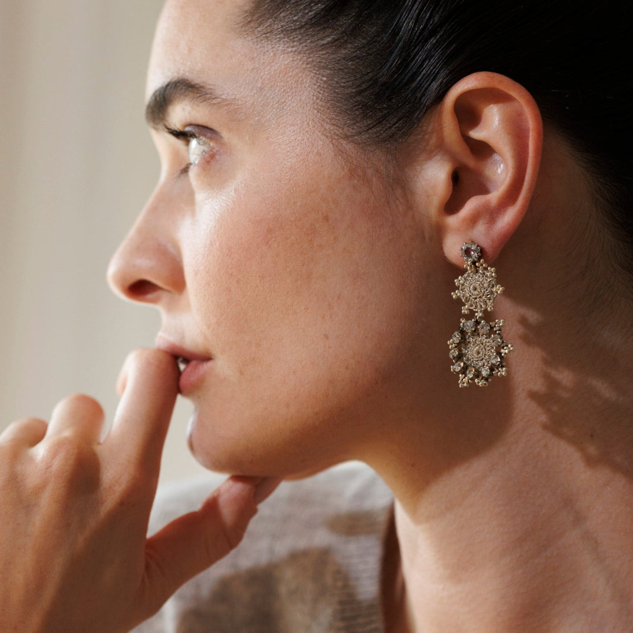 POESIA white gold earrings