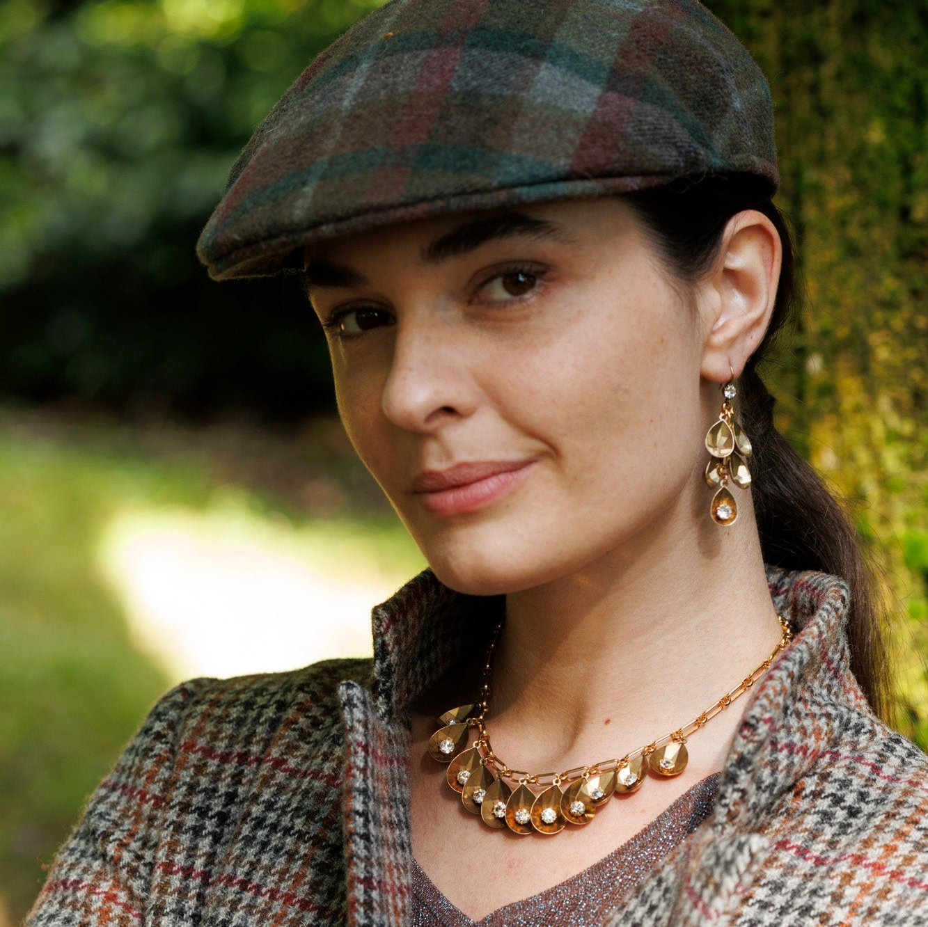 BOSCO crystal necklace