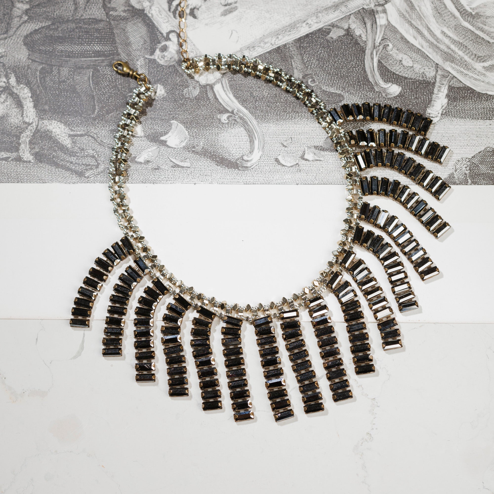 Medusa anthracite necklace
