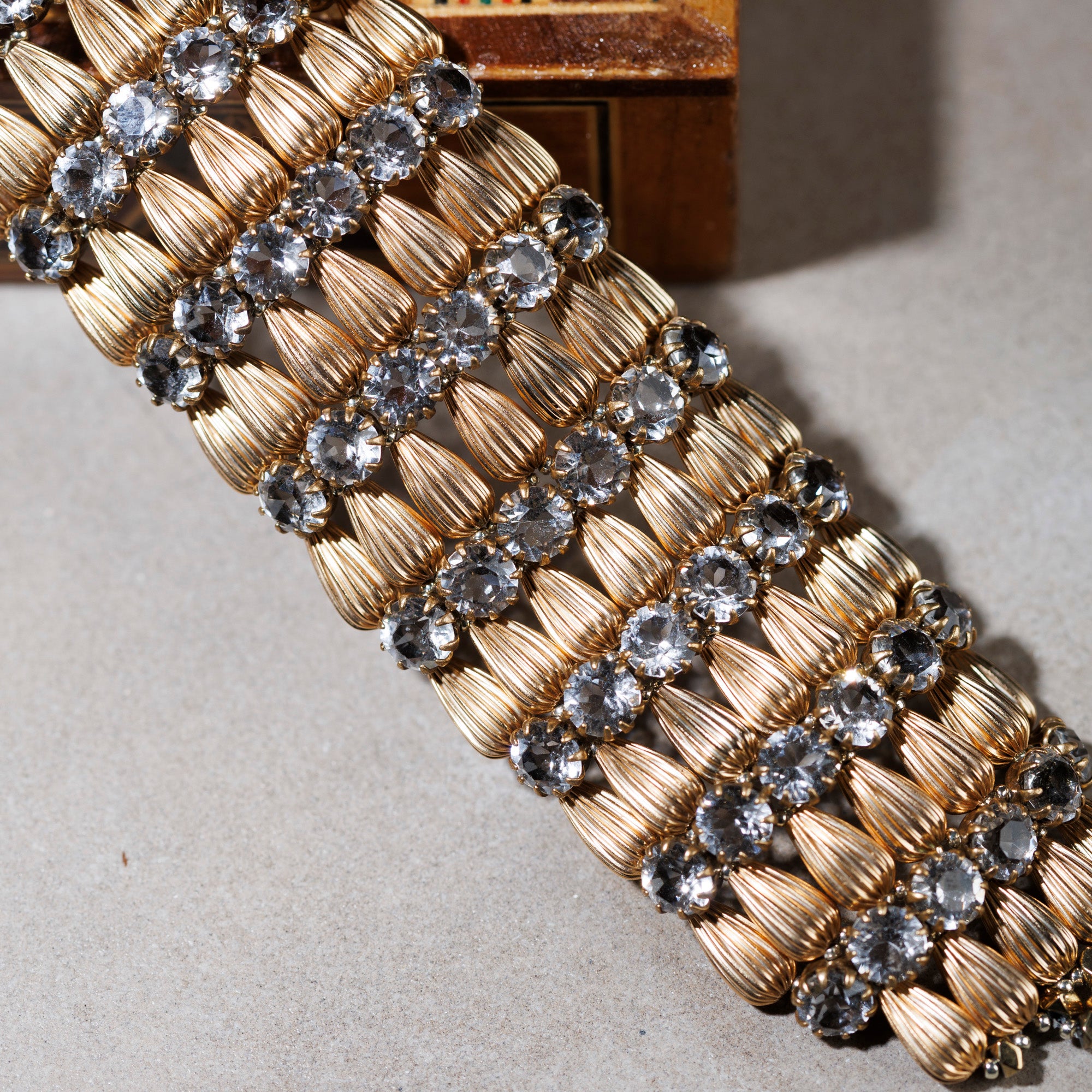 BREZZA gold and crystal bracelet