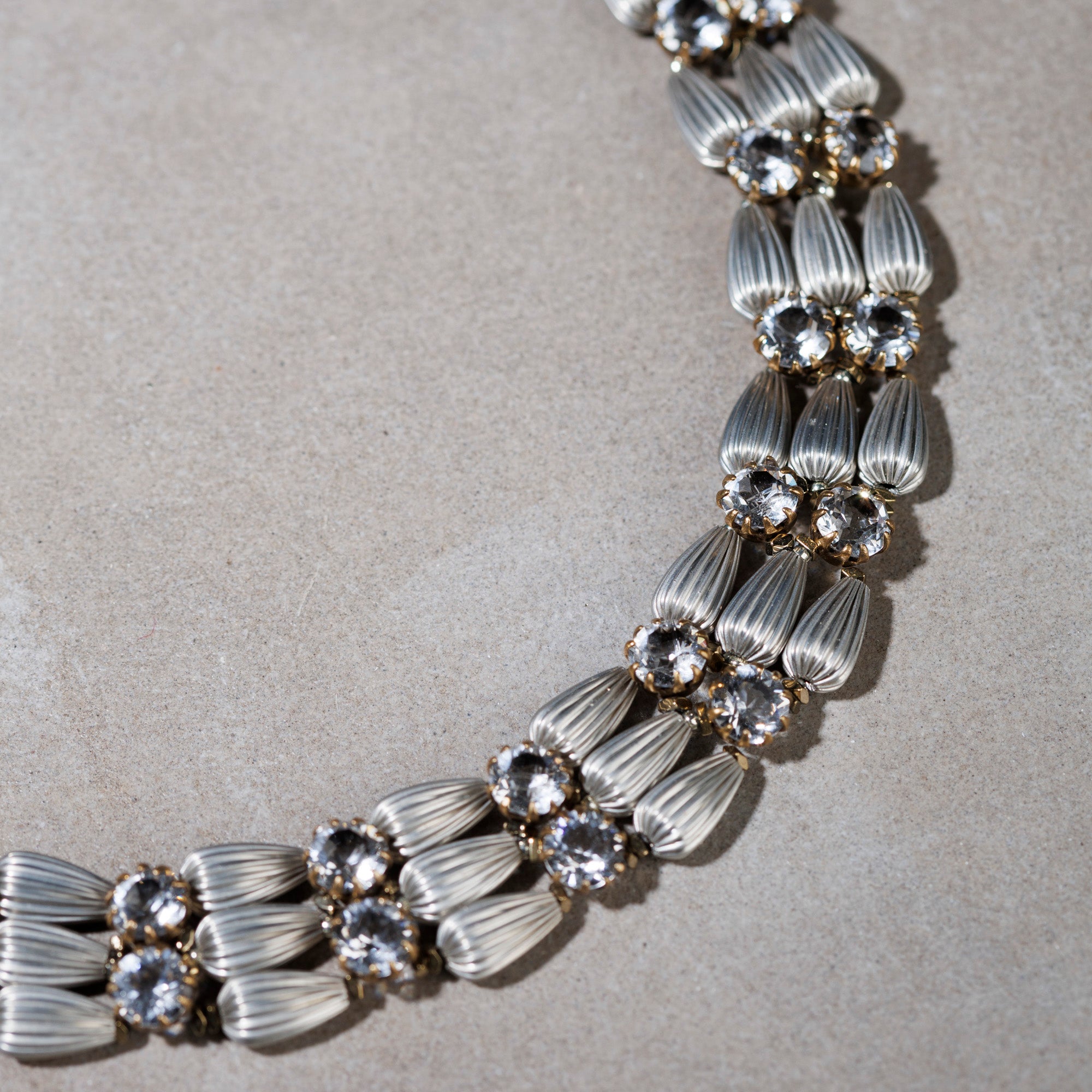 RUGIADA silver and crystal necklace