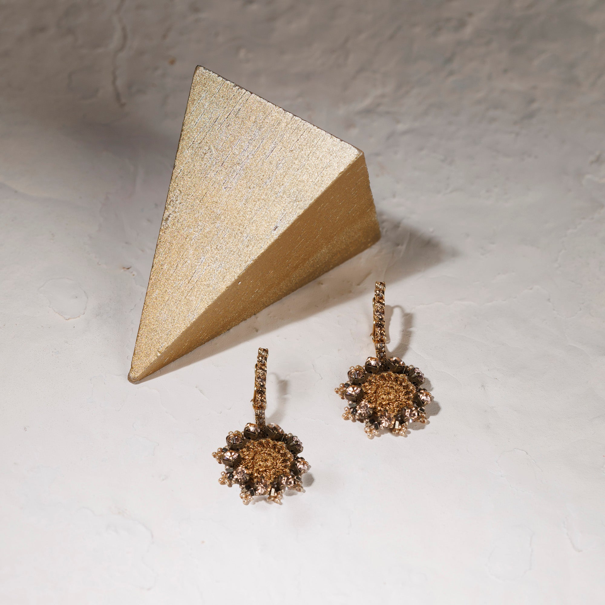 SOGNO yellow gold earrings