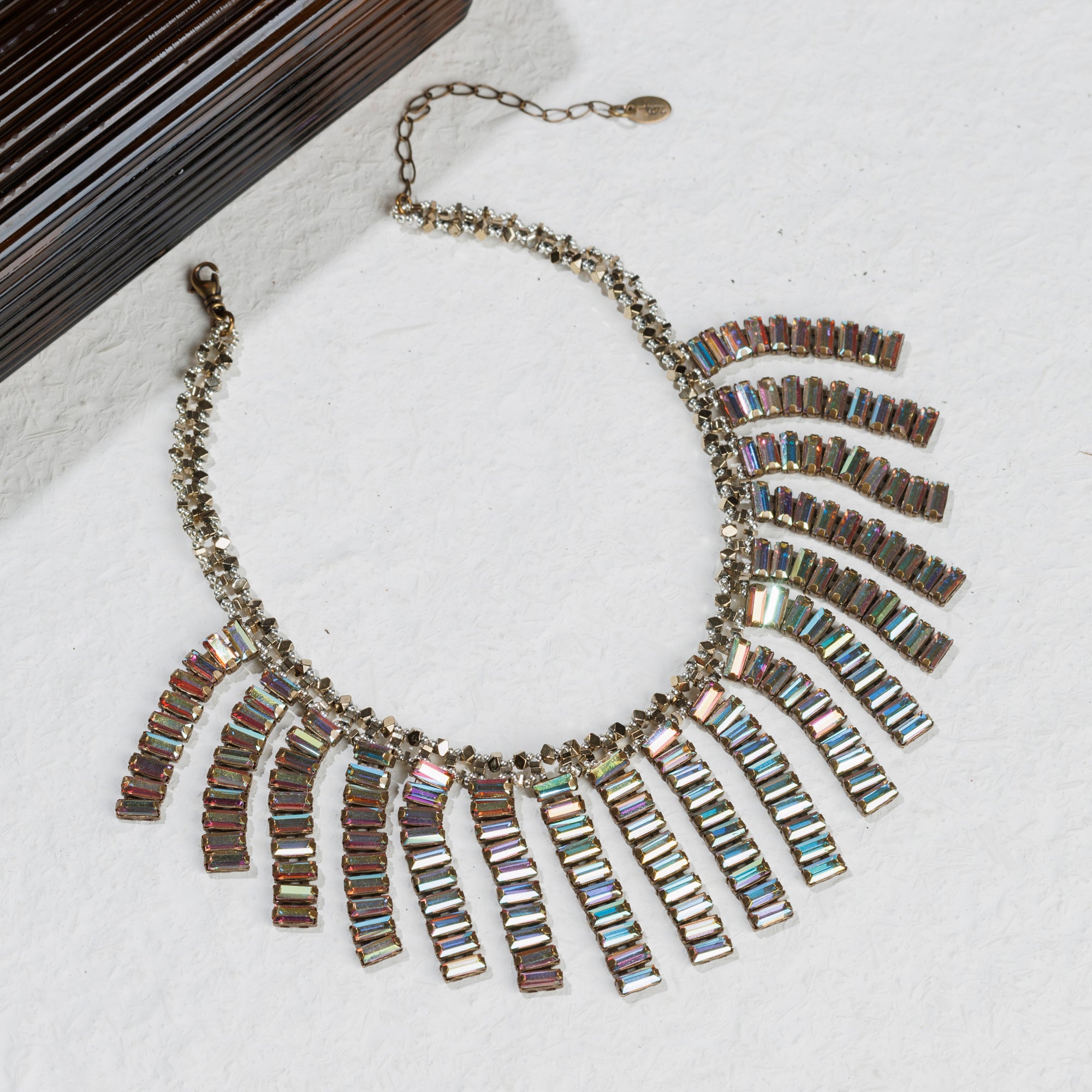 Medusa northern lights necklace