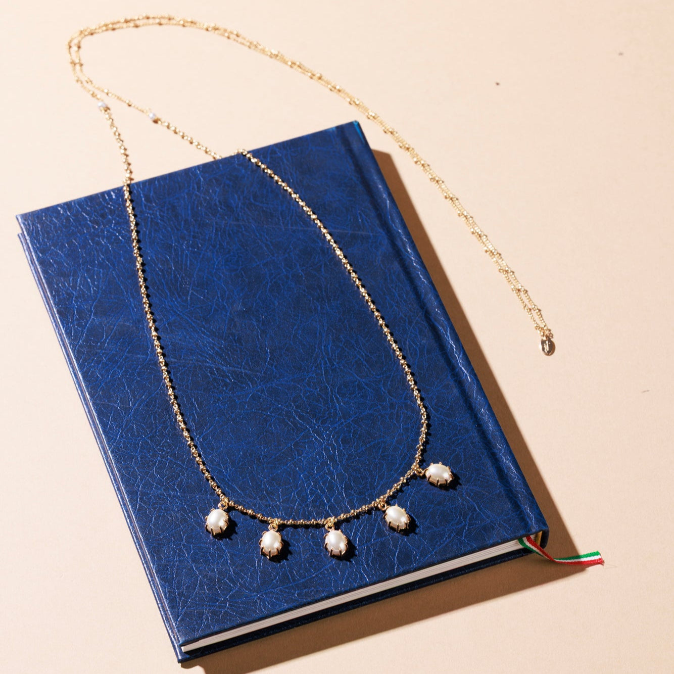 ALICE pearl necklace