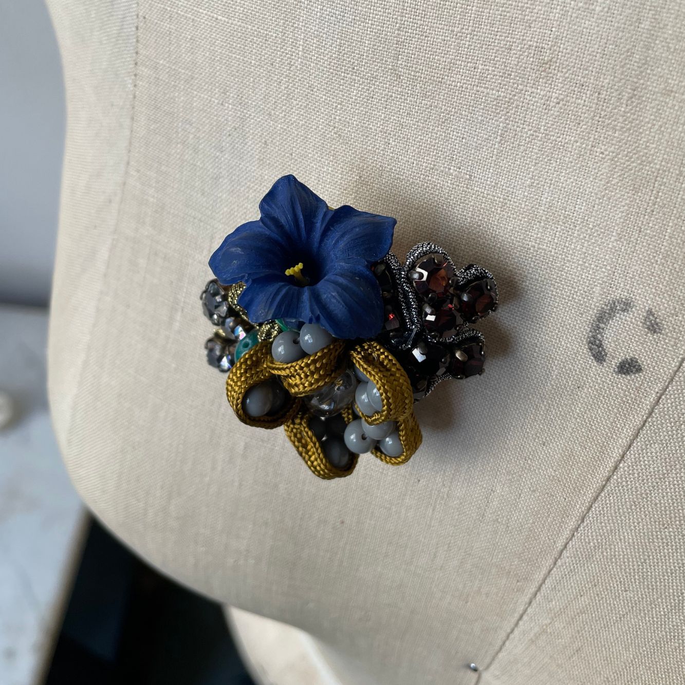 Mazzolino di fiori - Spilla Pezzo unico
