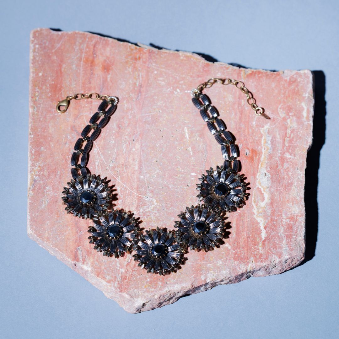 DAISIES necklace Ruthenium