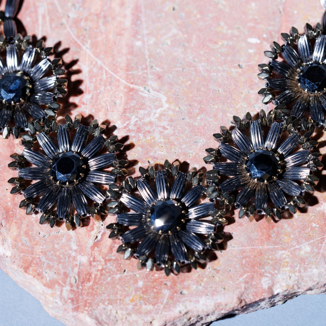 DAISIES necklace Ruthenium