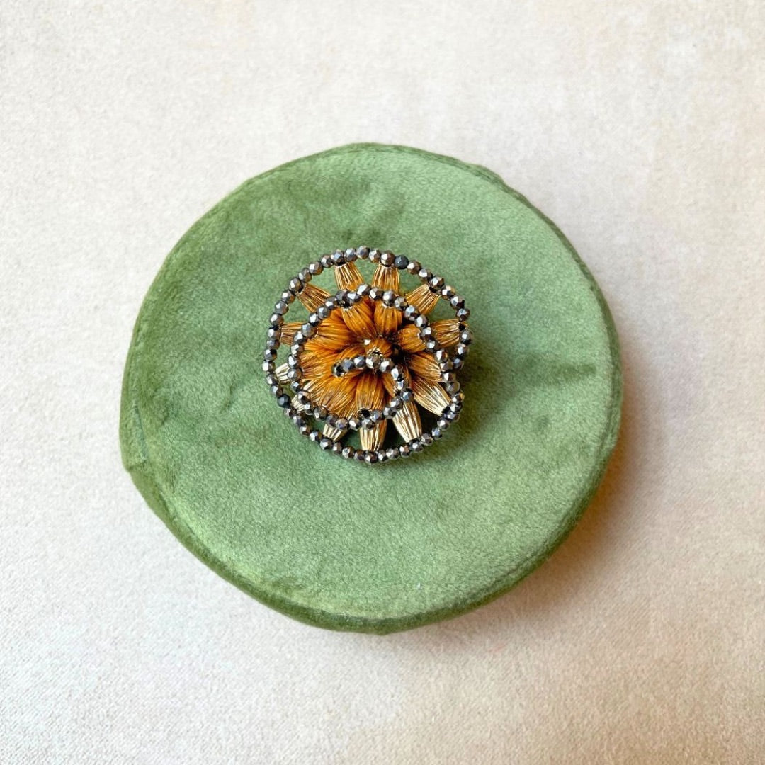 MEDEA GOLD brooch