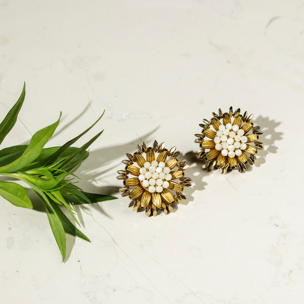 BEGONIA mother-of-pearl earrings