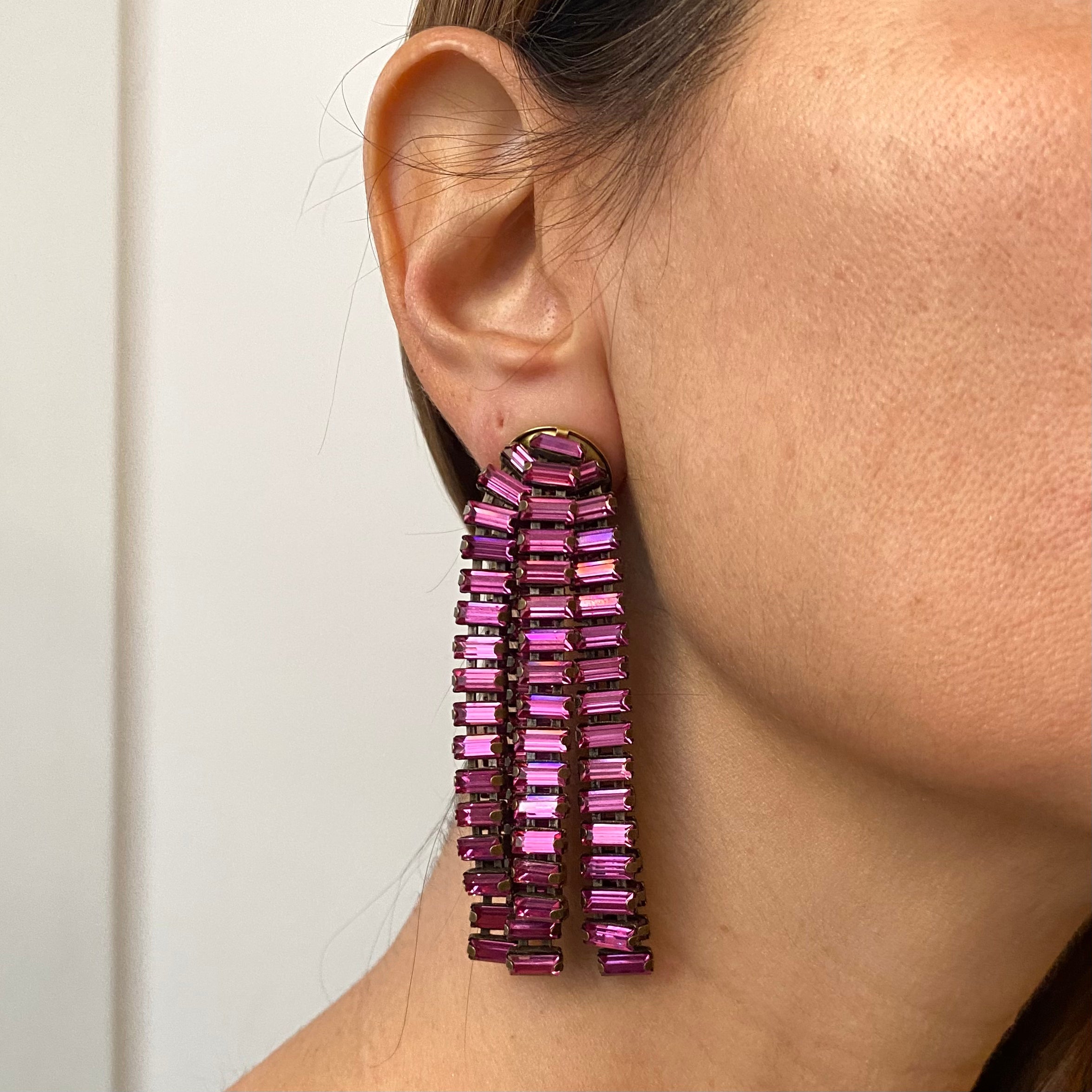 MEDUSA fuchsia earrings