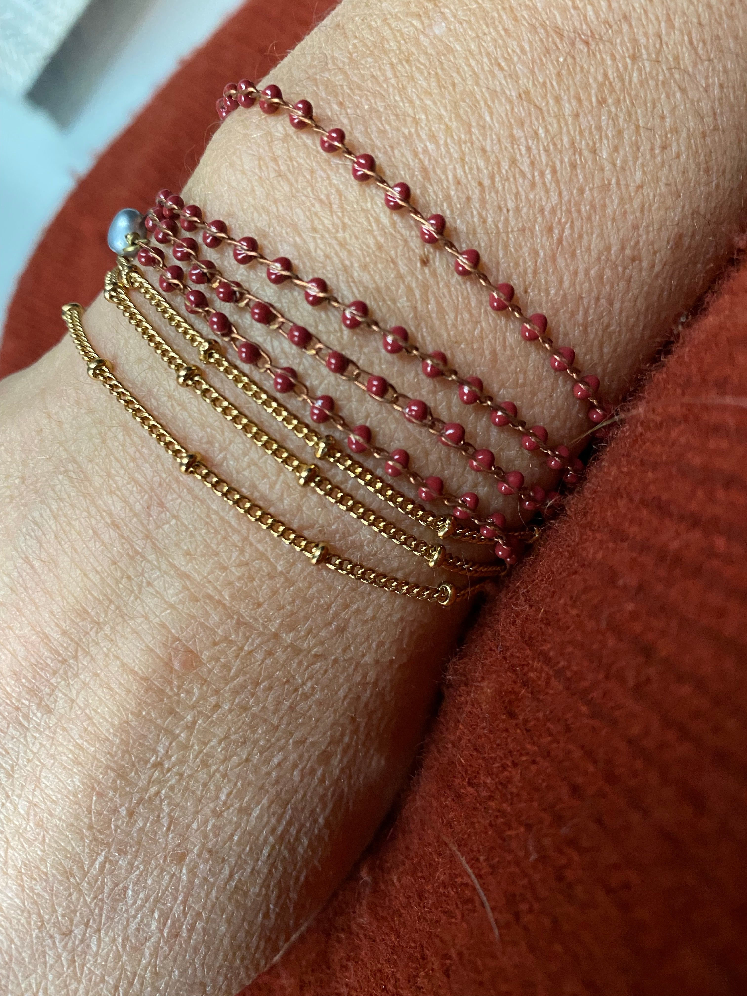 ANNE magenta necklace