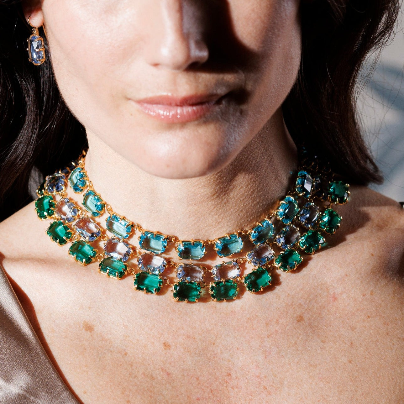 SAVINA water necklace
