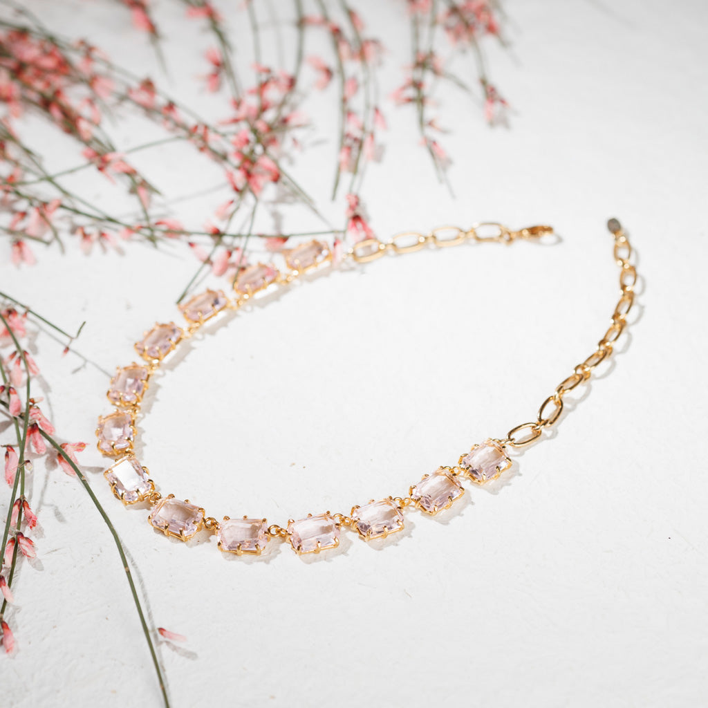 SAVINA powder pink necklace