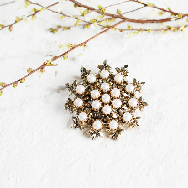 Pearl LACE brooch