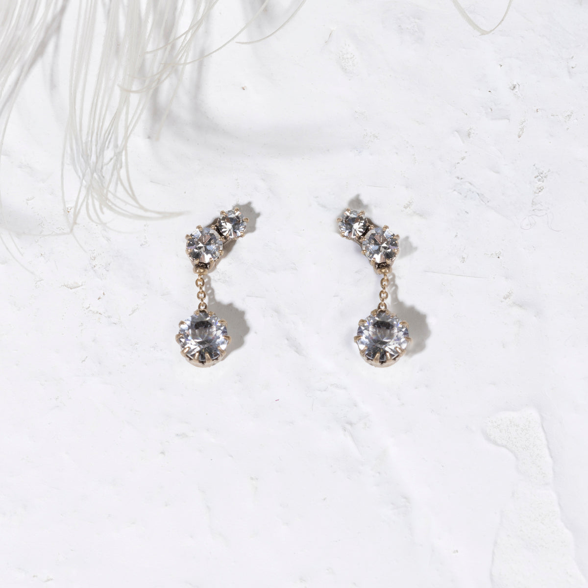 Orecchini catena con zircone a cuore