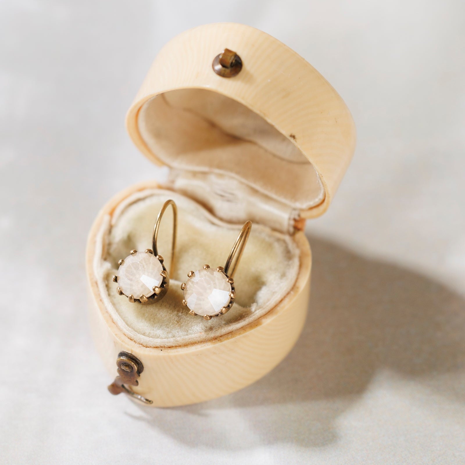 TULLE Cream Earrings