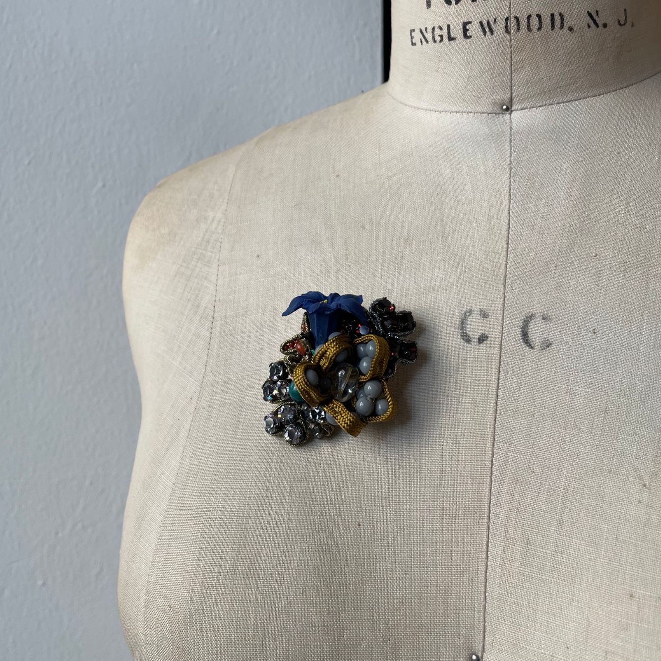 Mazzolino di fiori - Spilla Pezzo unico