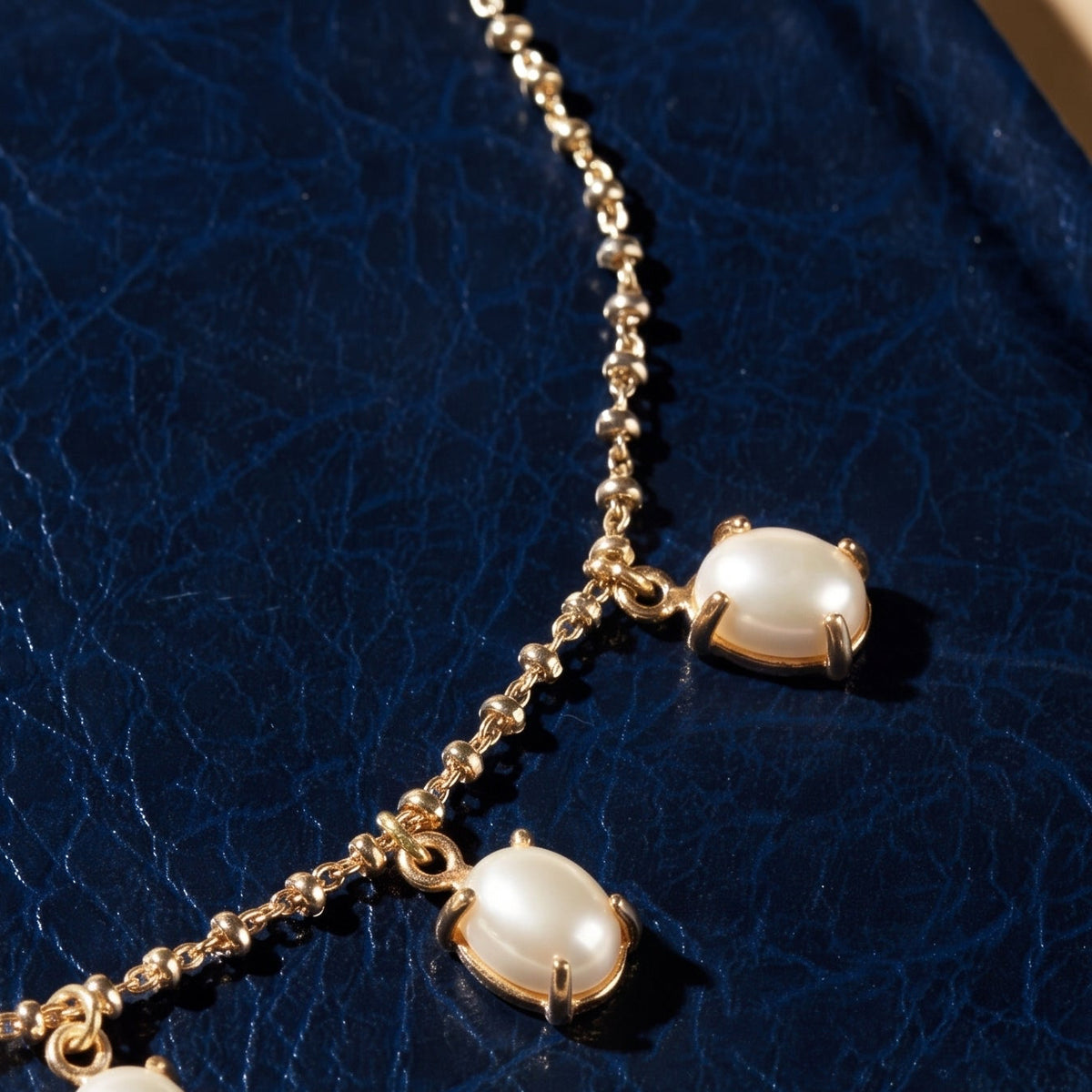 ALICE pearl necklace